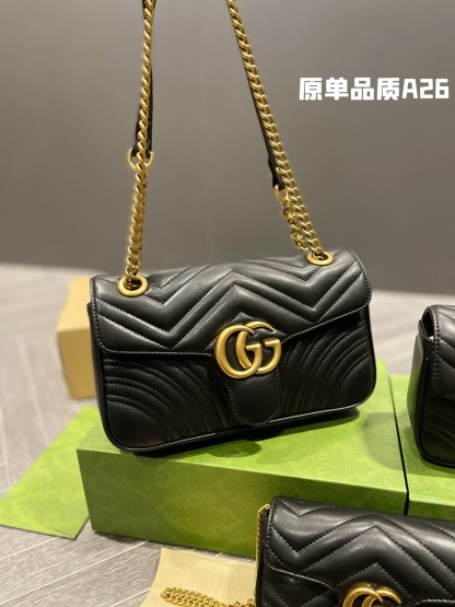 G style metal chain tote bag-Luxeon