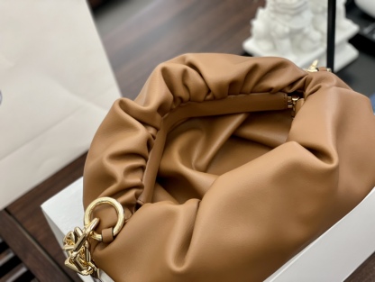 BV Bottega Veneta Underarm Bags Handbags-Luxeon