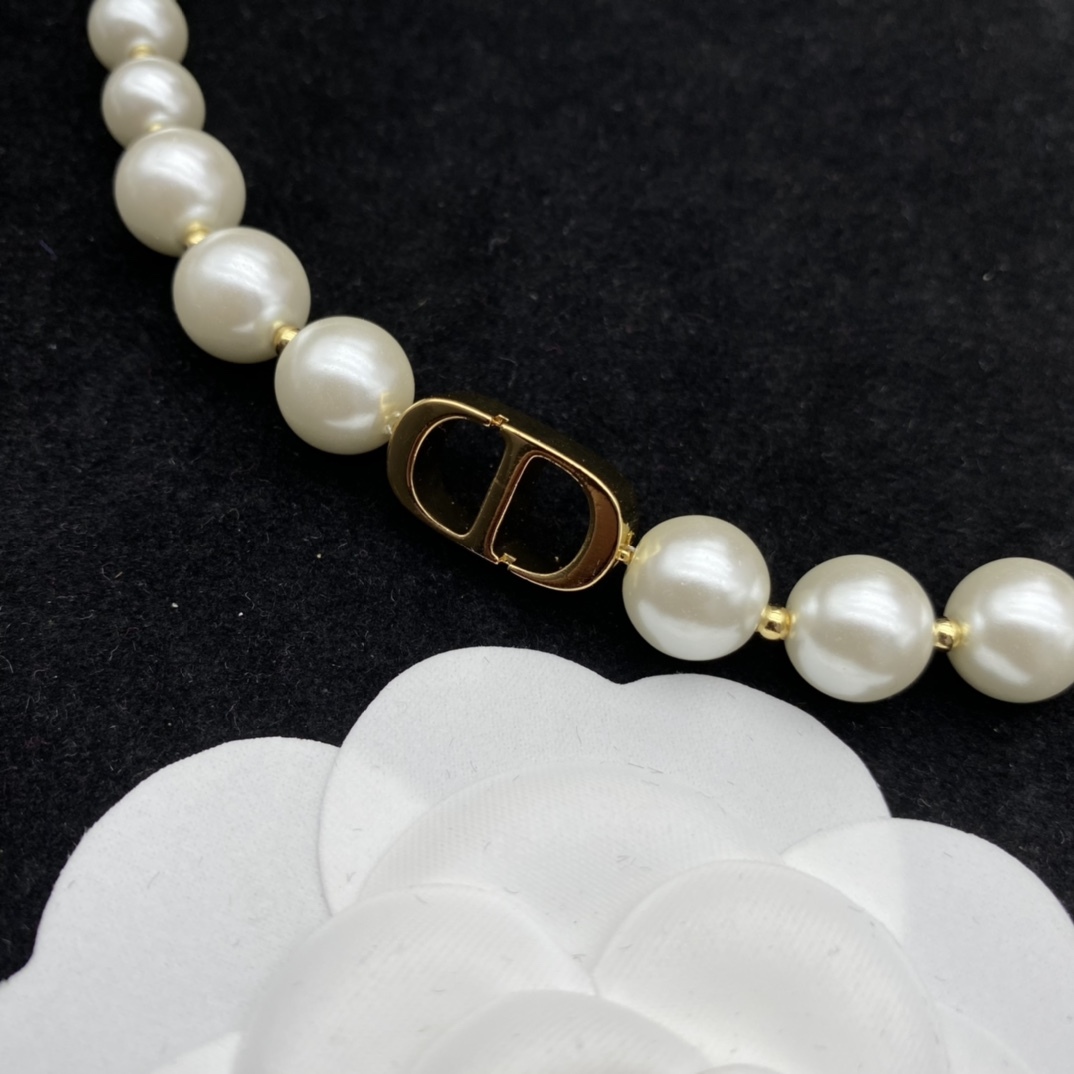 D style Pearl Vintage Necklace-Luxeon