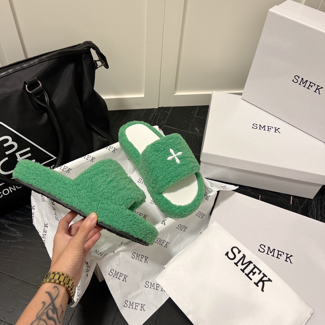SMFK new wool fuzz slippers-Luxeon