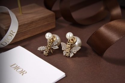 D style's New Bee Earrings Are Beautiful And Romantic-Luxeon