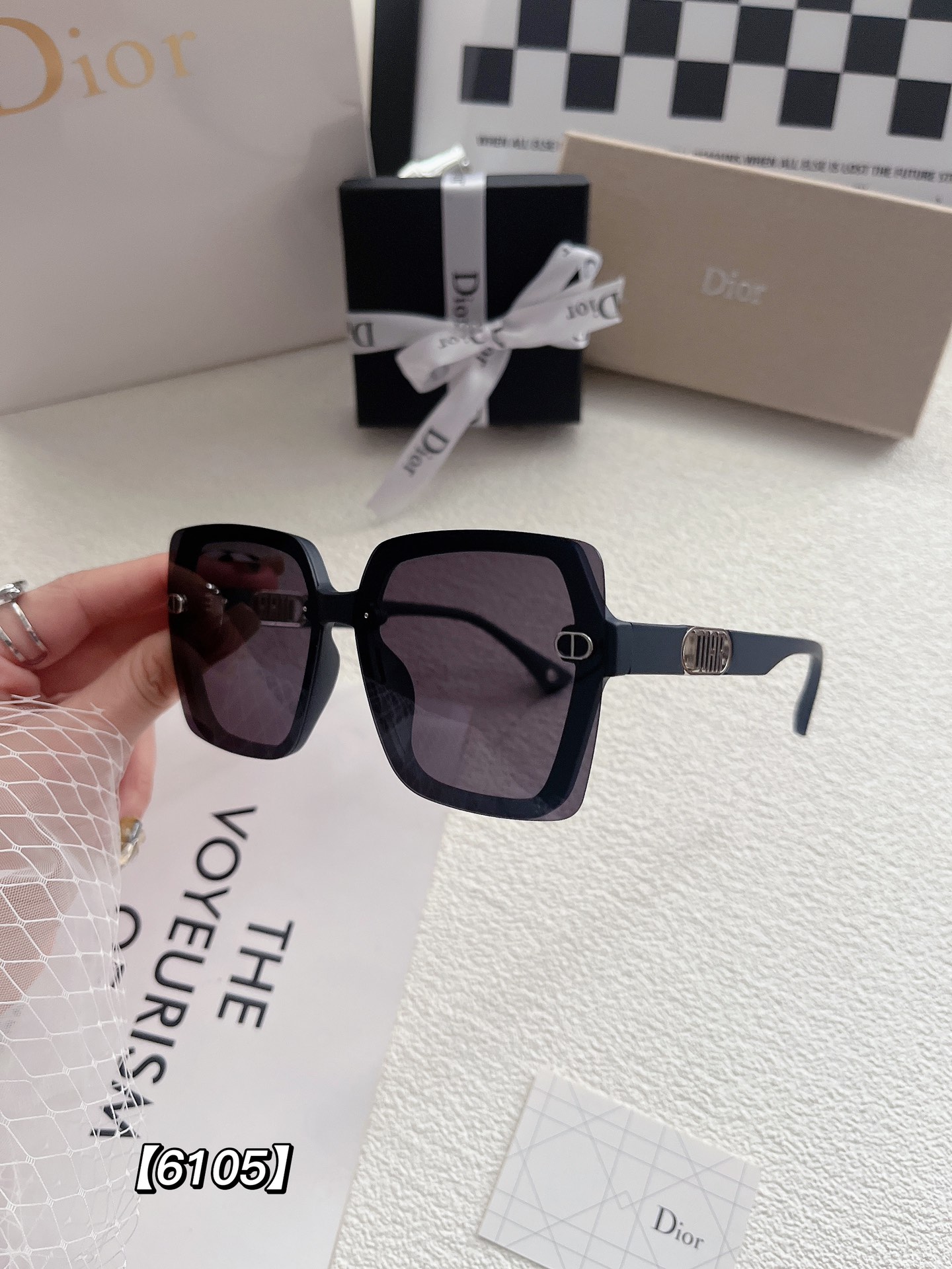 D style women fashion sunglasses-Luxeon
