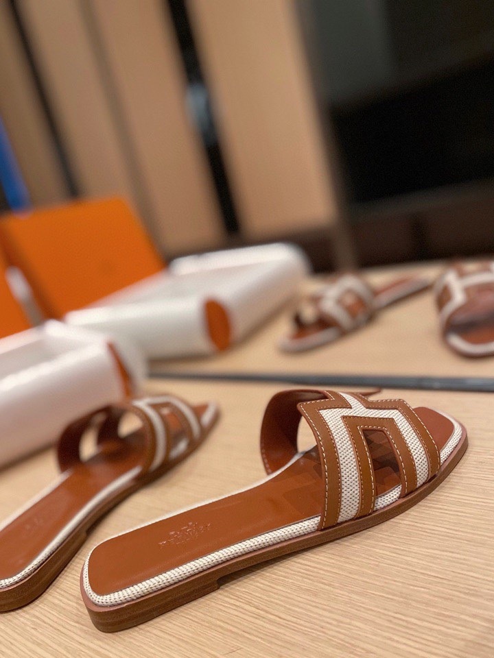 L style SLIPPERS-Luxeon