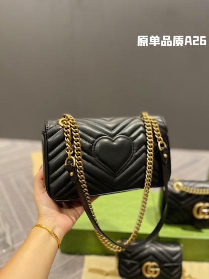 G style metal chain tote bag-Luxeon