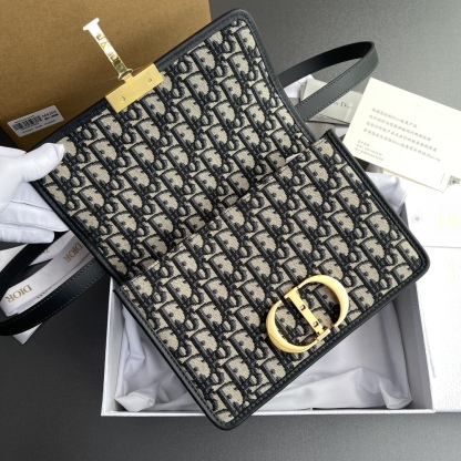 handbag24*17*8cm