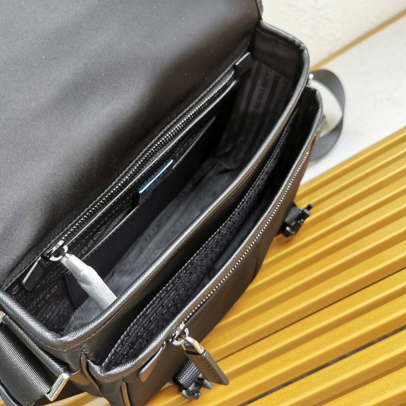 P style Messenger Bags Unisex-Luxeon