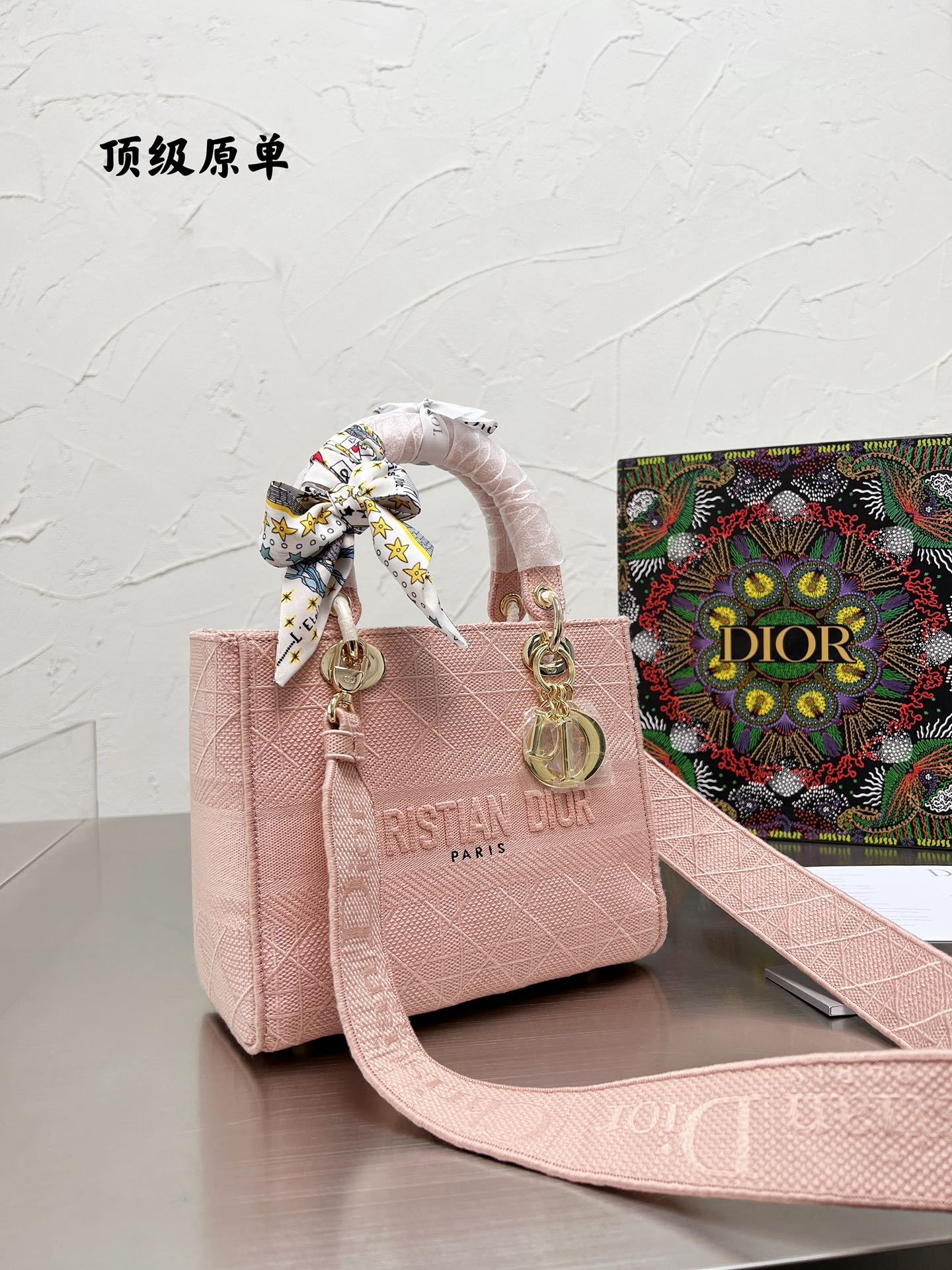 D style Diana handbags top quality embroidered-Luxeon