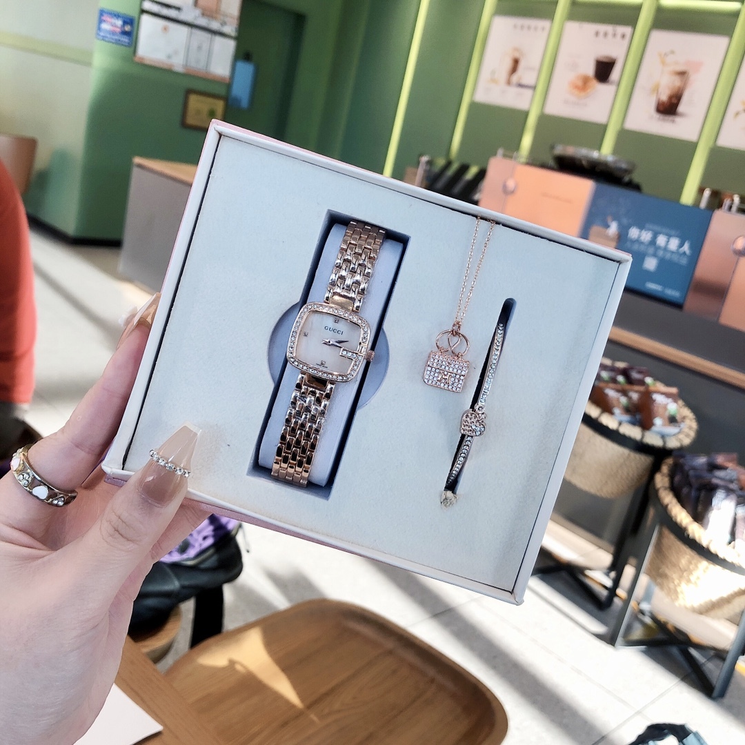 G style Three-piece Set Watch Necklace Bracelet Titanium Steel Ornaments-Luxeon