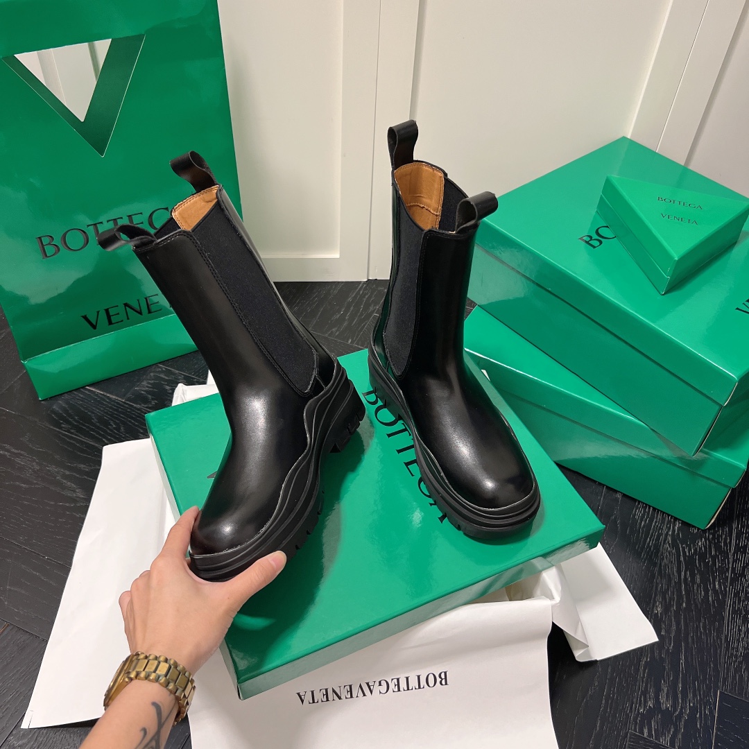 Bottega Venet mid-calf heeled boots-Luxeon