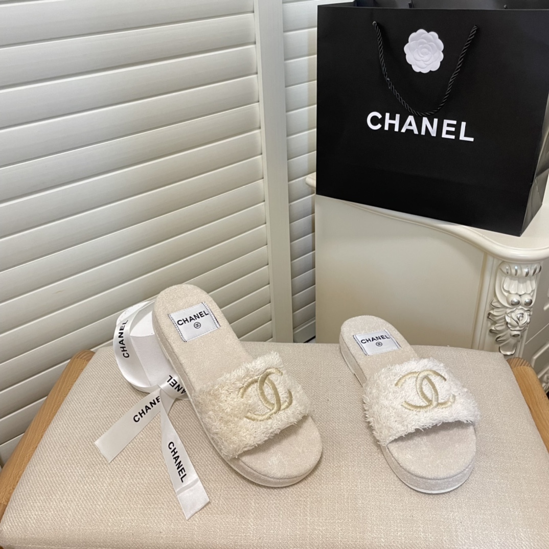 C style double-C winter wool slippers-Luxeon