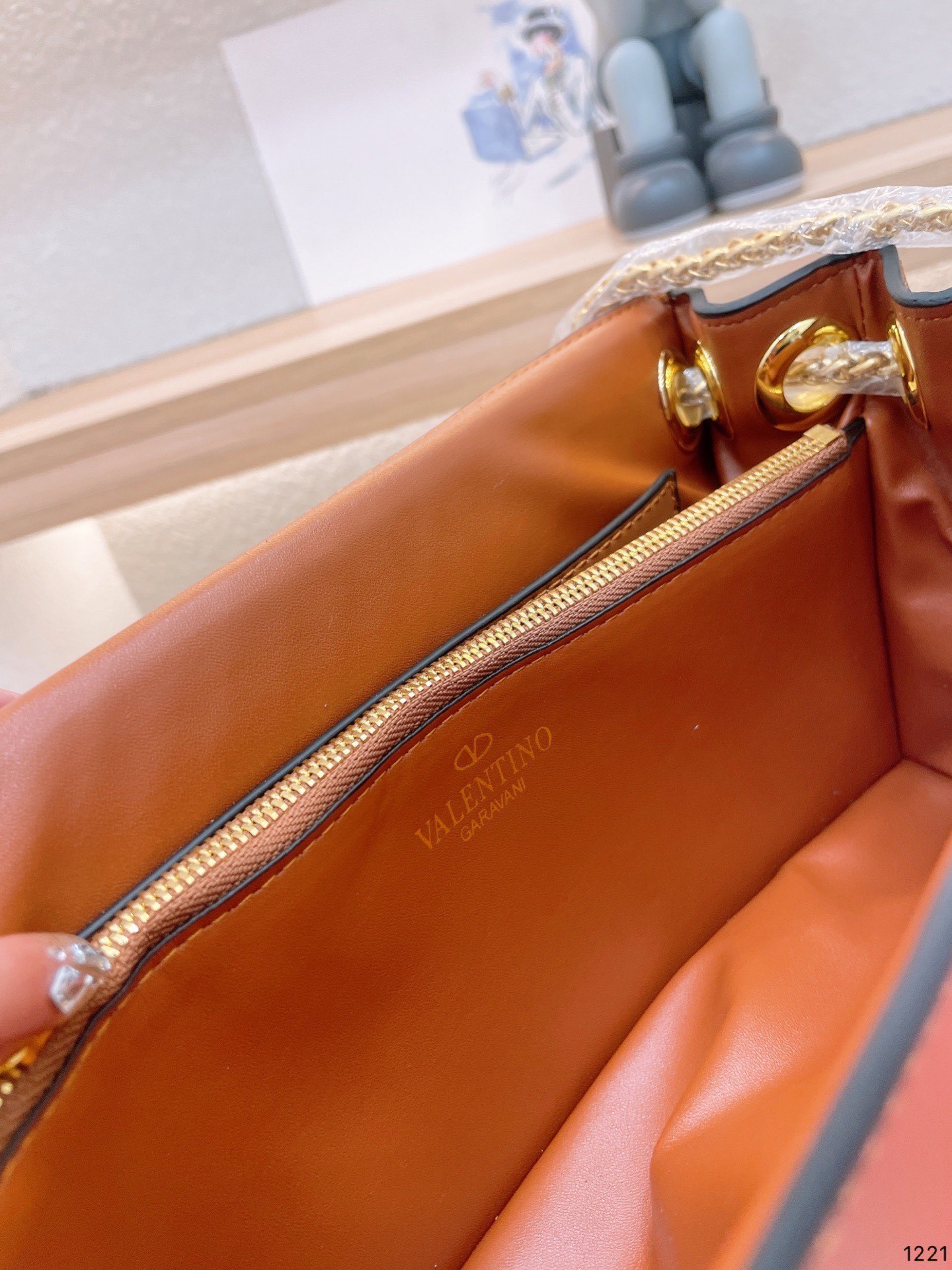 VALENTINO Rockstud Alcove handbags rivet-Luxeon
