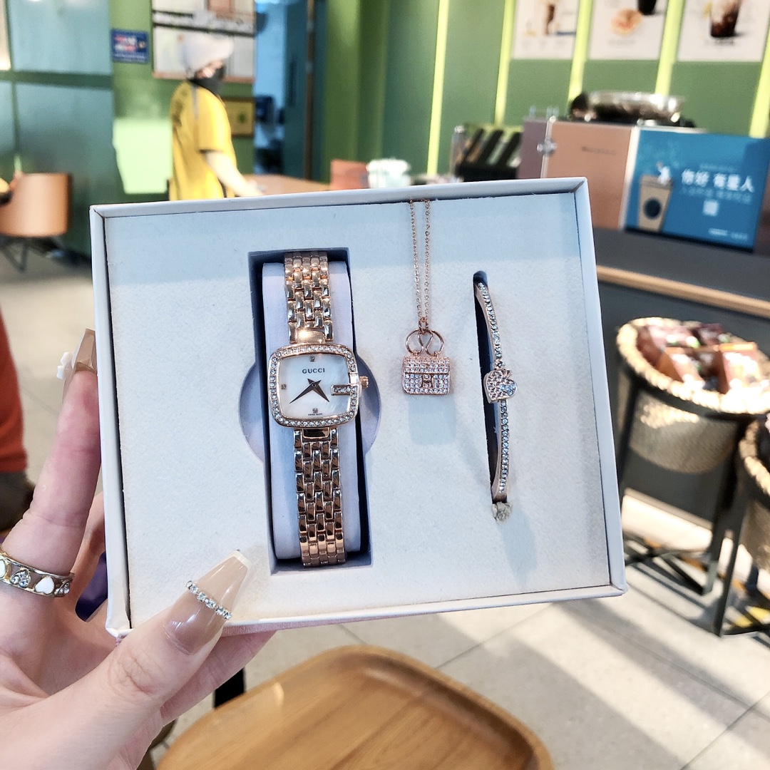 G style Three-piece Set Watch Necklace Bracelet Titanium Steel Ornaments-Luxeon