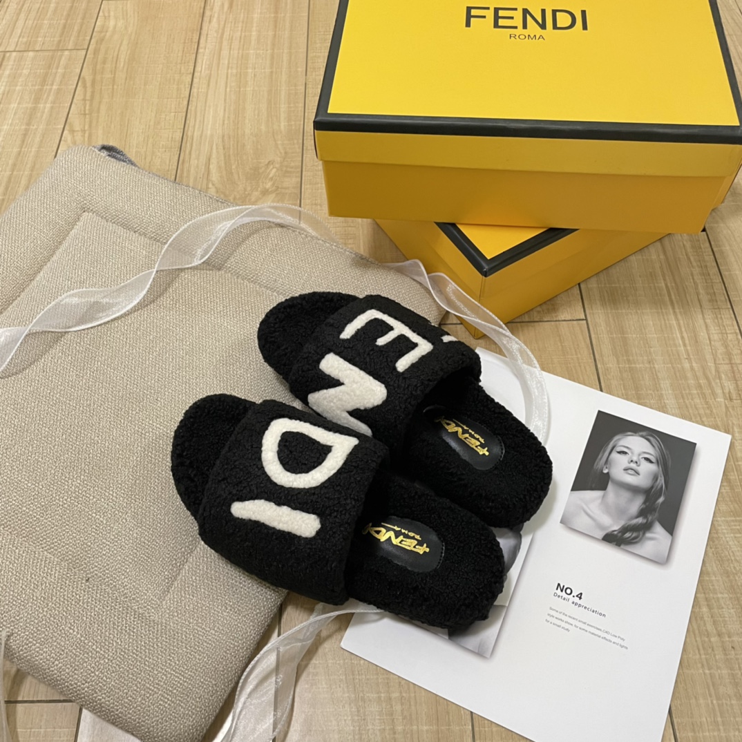 F style new women winter plush slippers-Luxeon