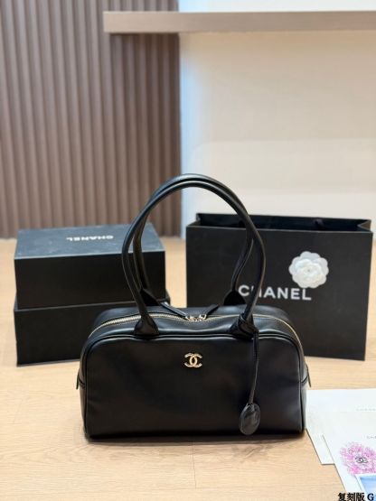 Black and gold bowling bag 19*35.5*12.5cm