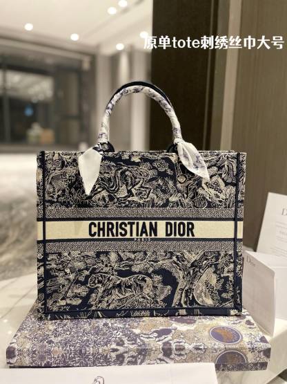 D style Book Tote Classic Handbags-Luxeon