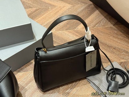 Women handbag 30*20*10cm