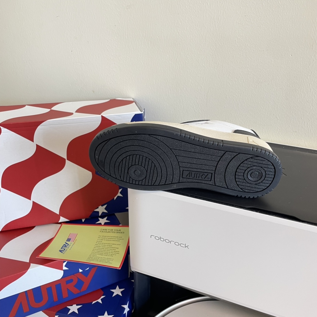 AUTRY new women vulanized shoes sports shoes-Luxeon