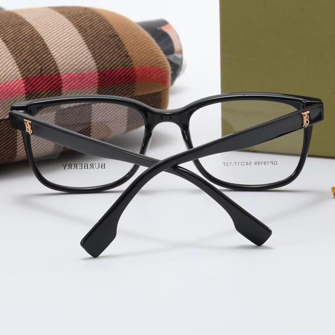 Burberry flat glasses-Luxeon