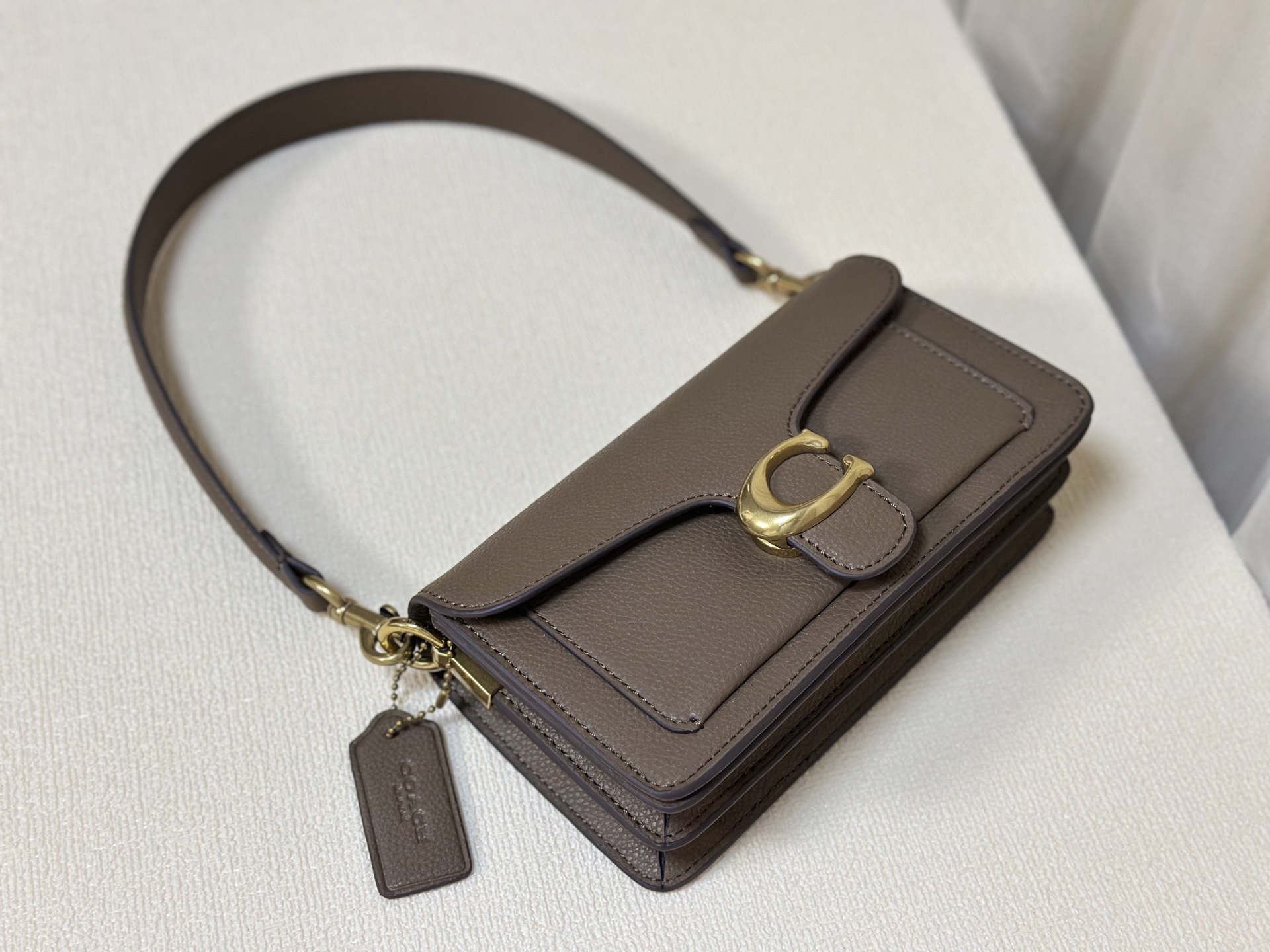handbag 20*10.5*7cm