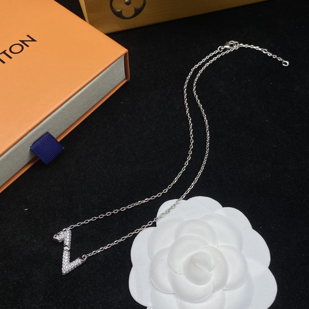 L style New Necklace-Luxeon