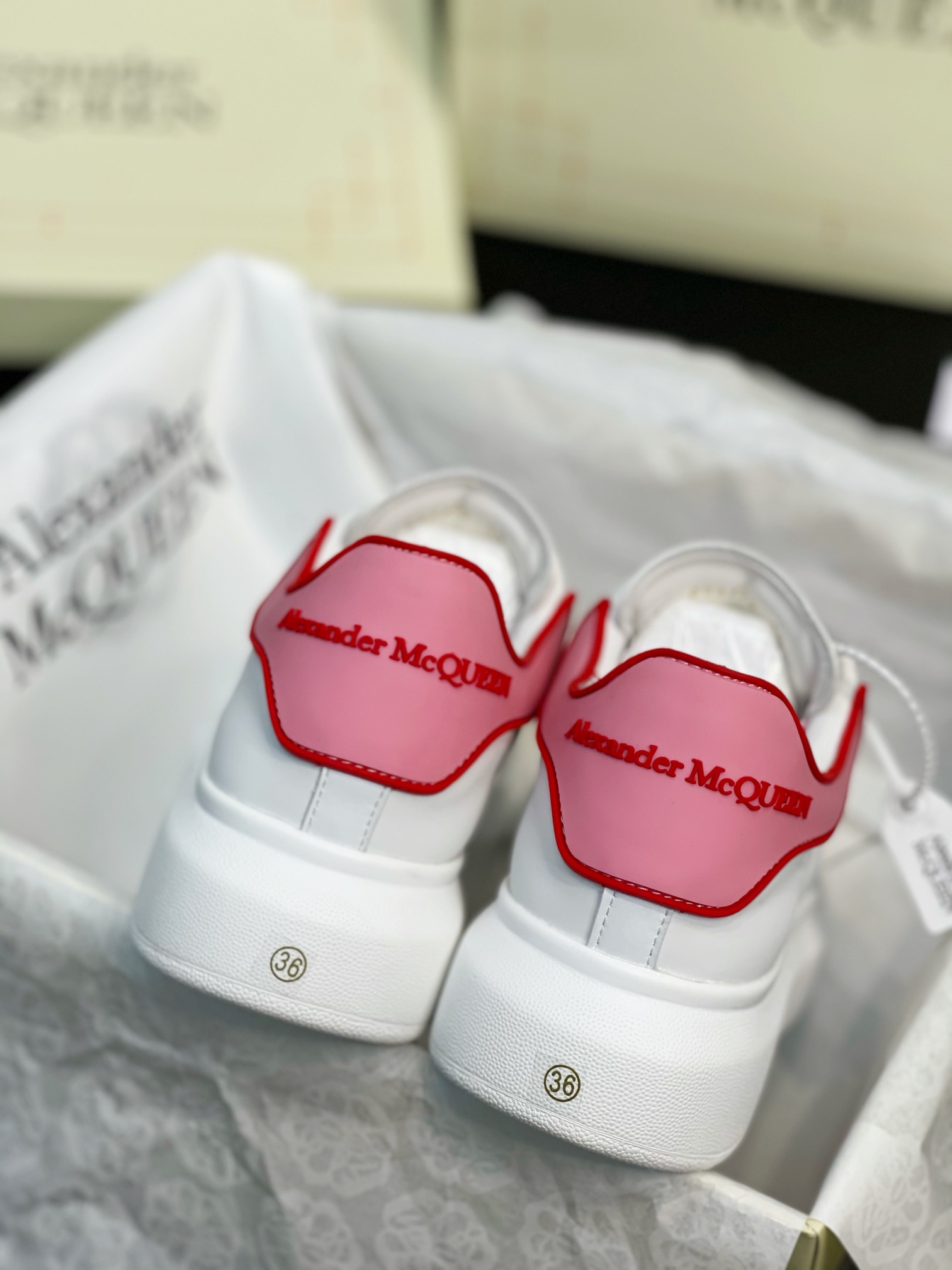 Alexander Mc QUEEN  women sneakers casual shoes-Luxeon