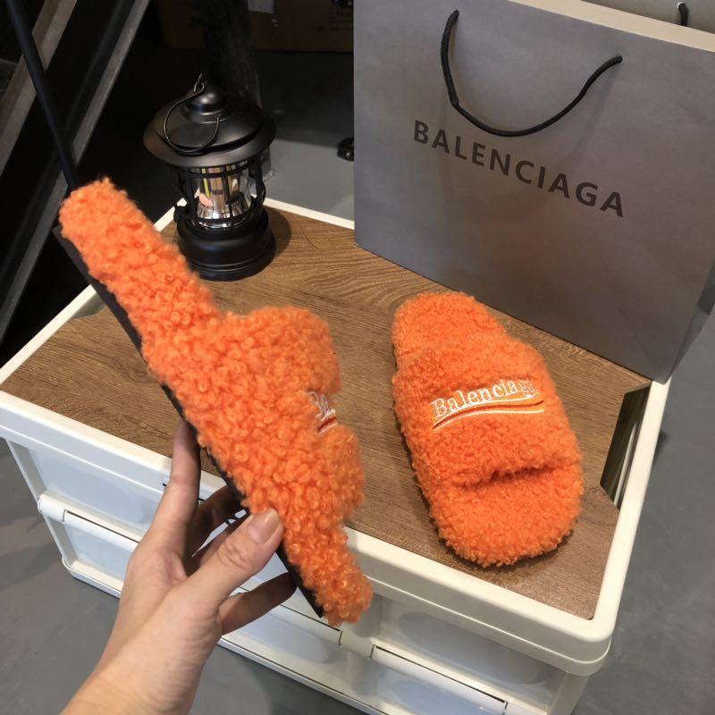 B style new women fur slippers with logo upper-Luxeon