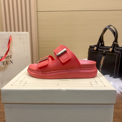 Mcqueen women thick sole sandals-Luxeon