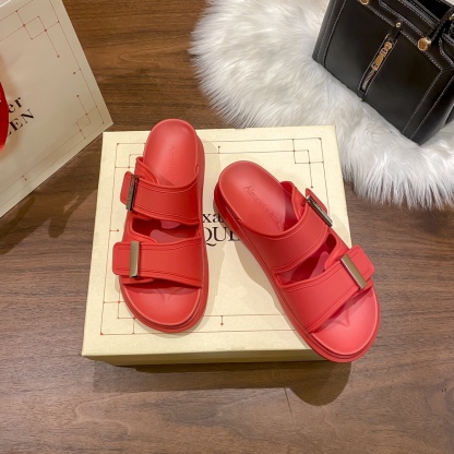 Mcqueen women thick sole sandals-Luxeon