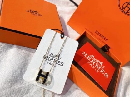 H style Classic High Quality Necklace-Luxeon