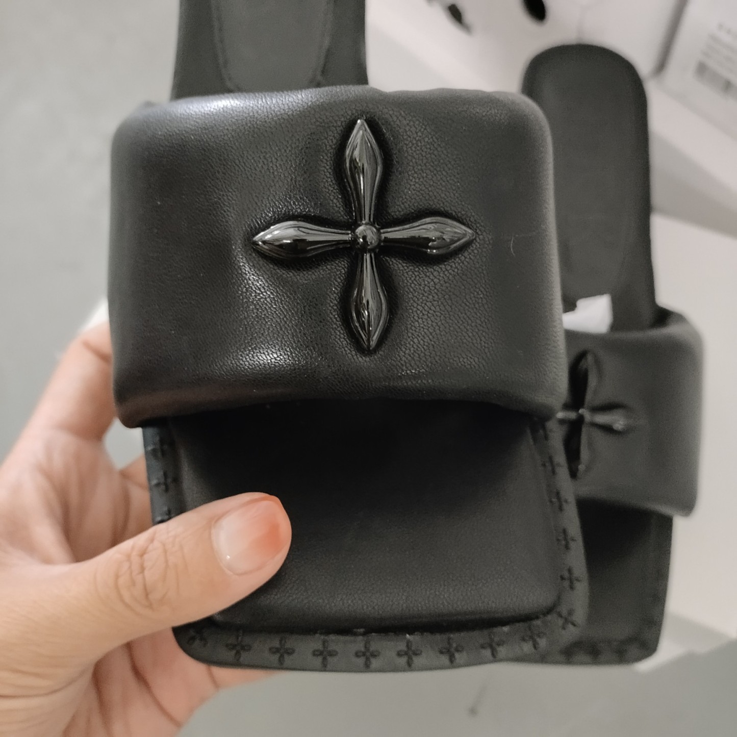 Smfk solid black slippers top quality-Luxeon