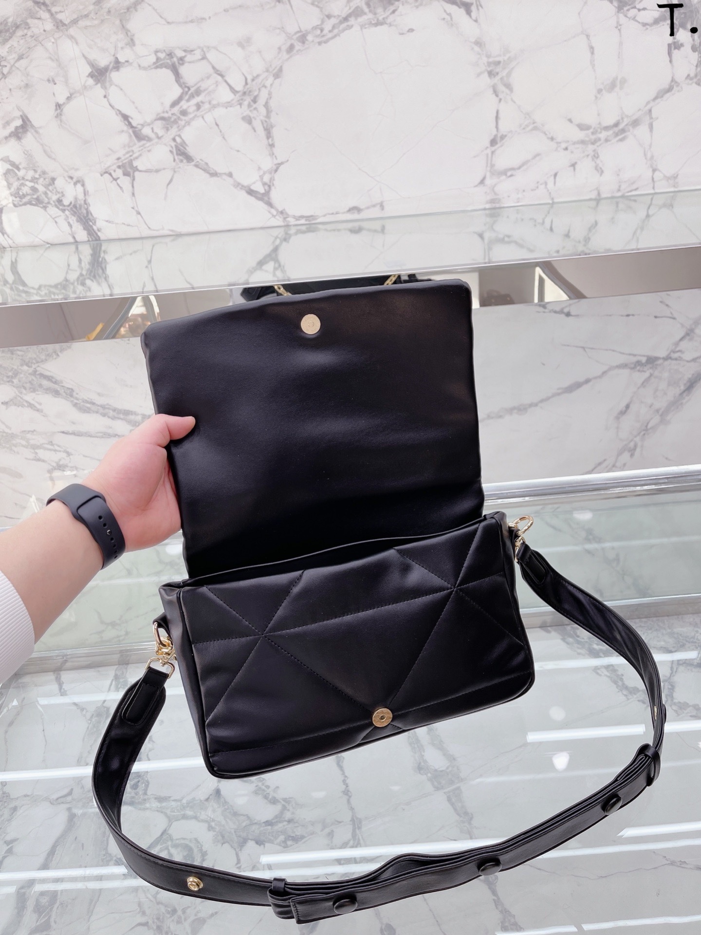 P style Messenger Bags Padding Cotton Bags-Luxeon