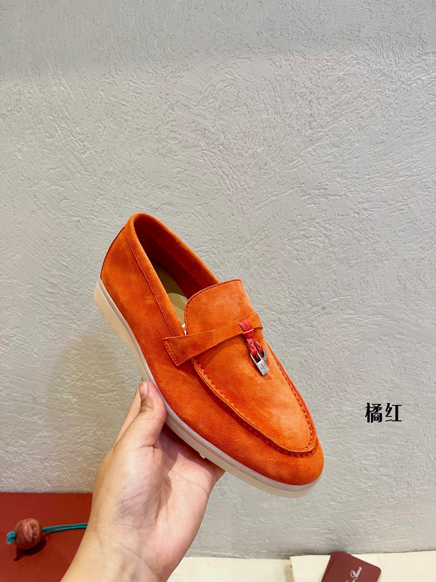
Loafers shoes