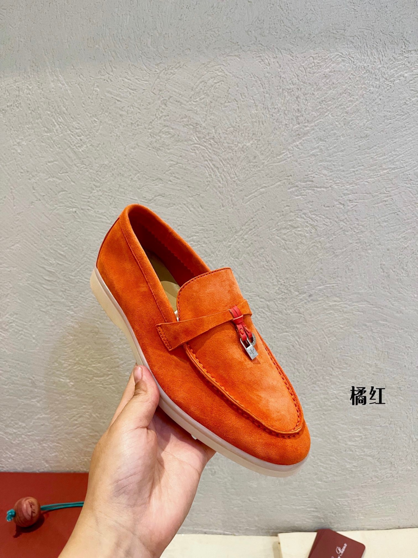 
Loafers shoes