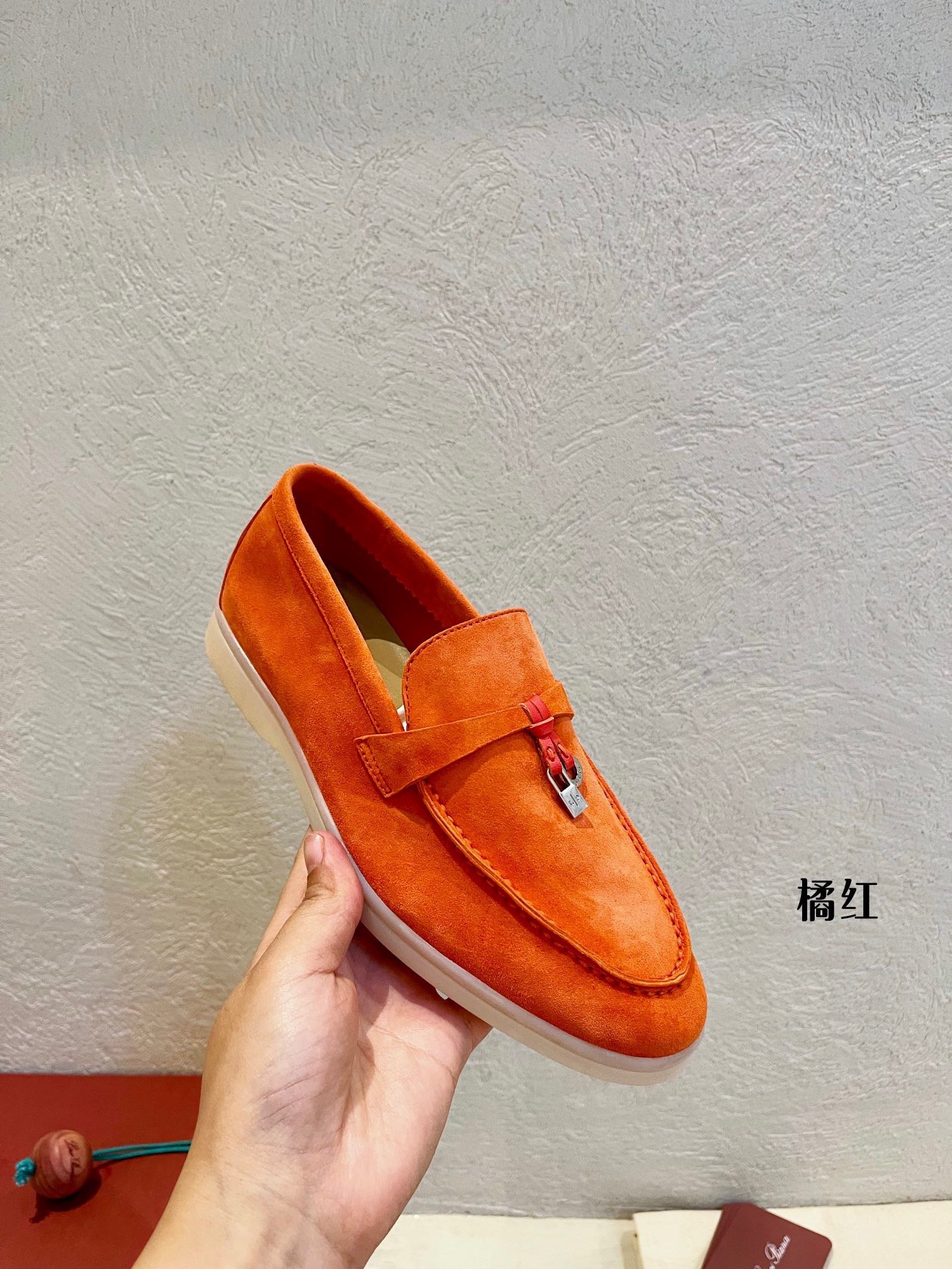 
Loafers shoes