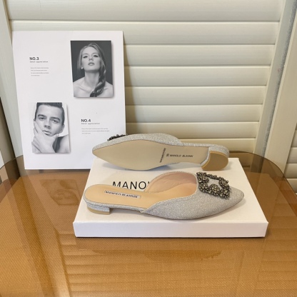 Manolo Blahnik pointed toe flat slippers-Luxeon
