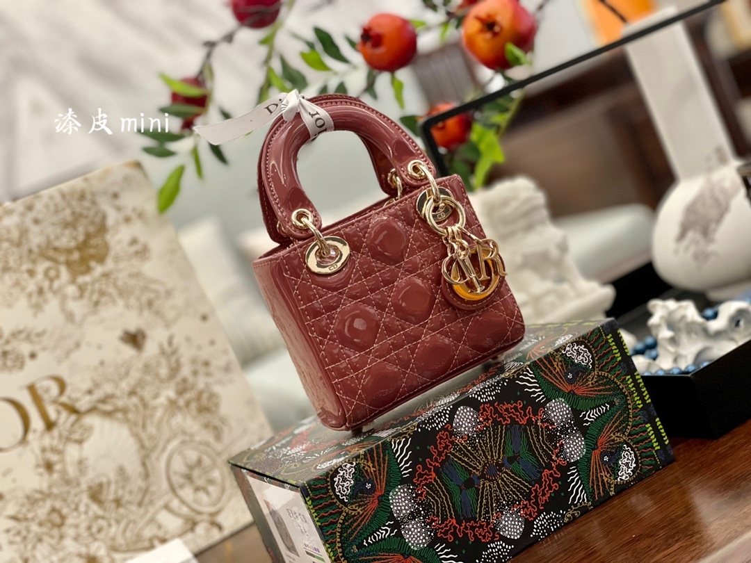 D style Diana Mini Handbags-Luxeon