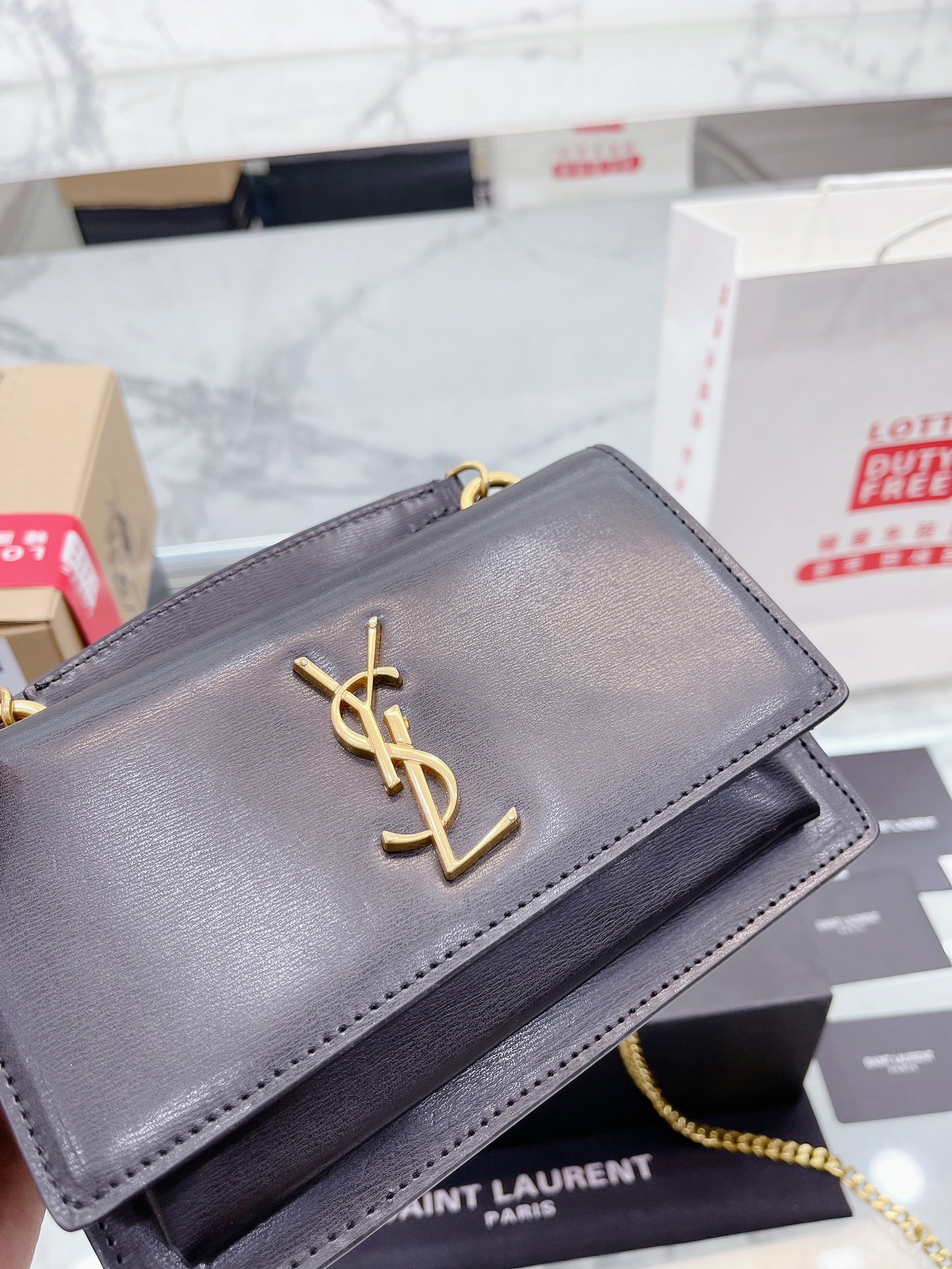 Y style handbag-Luxeon