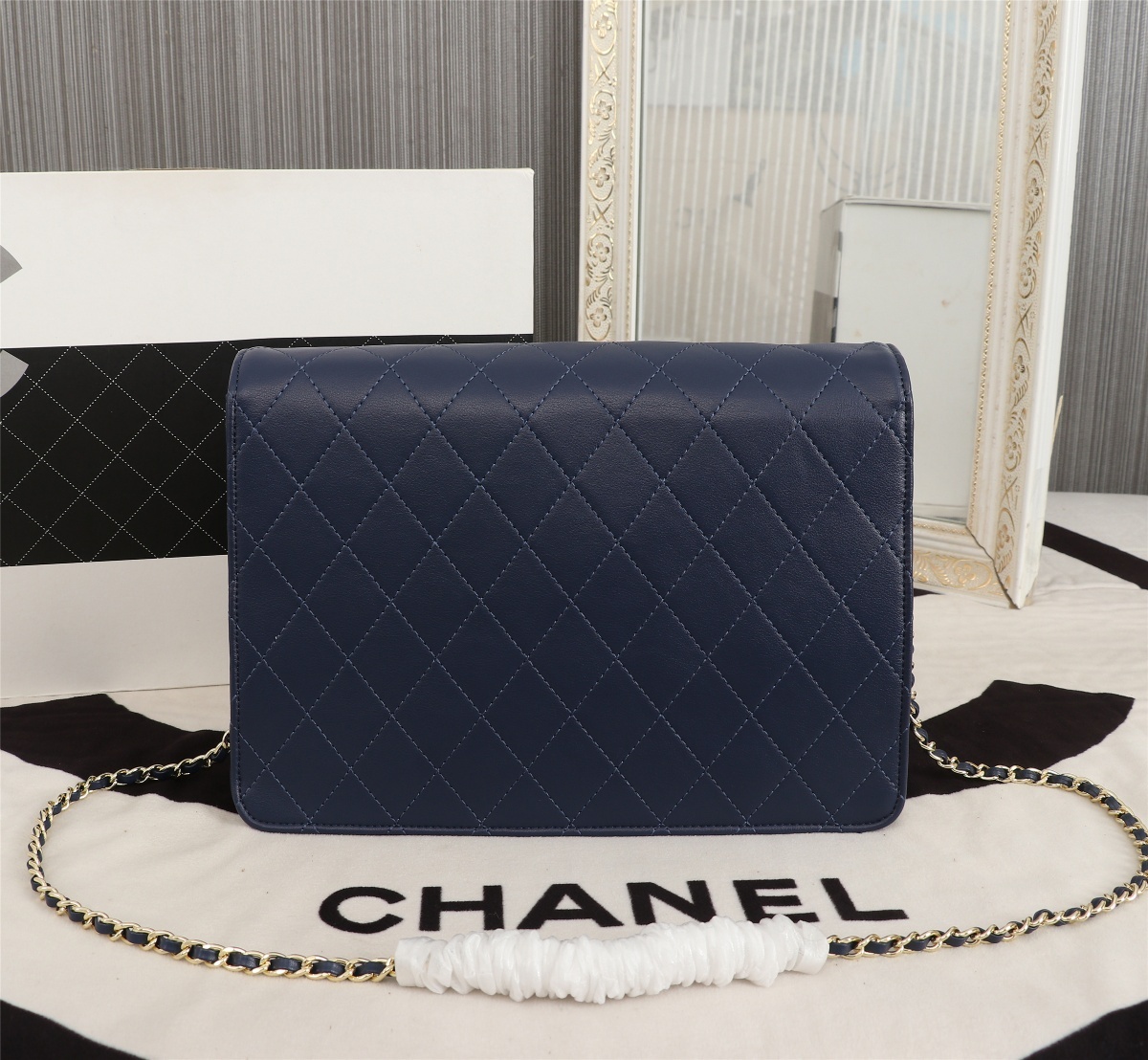 C style  handbag-Luxeon