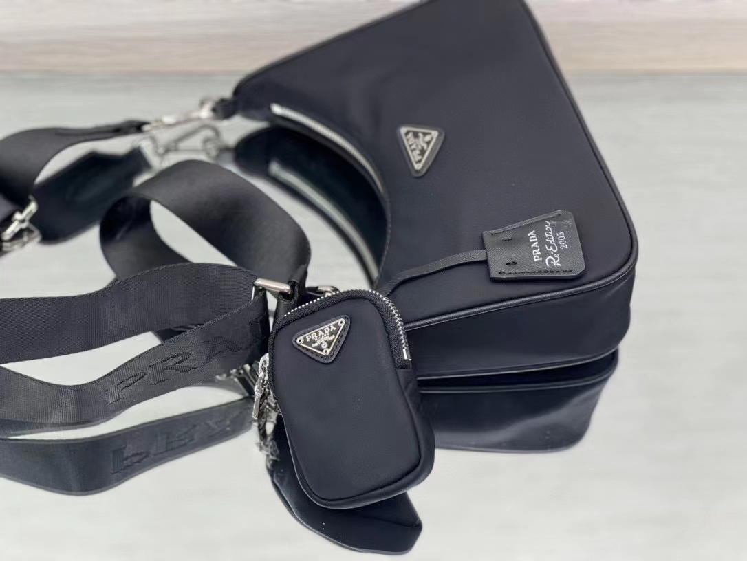 PRA Nylon shoulder bag-Luxeon