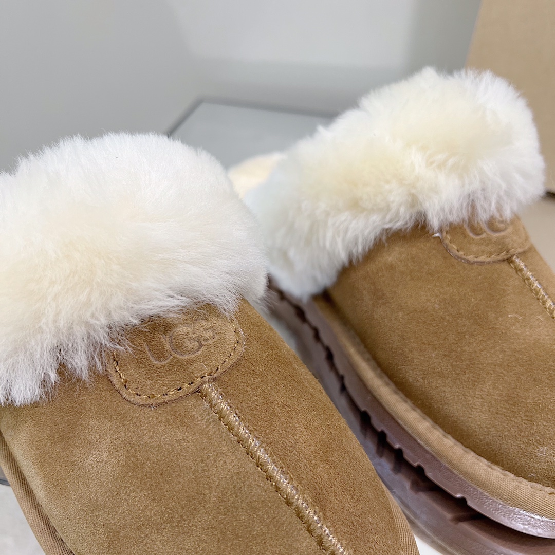 ugg fuzzy slipper-Luxeon