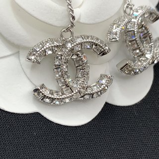 C style Double Sided Diamond Earrings-Luxeon