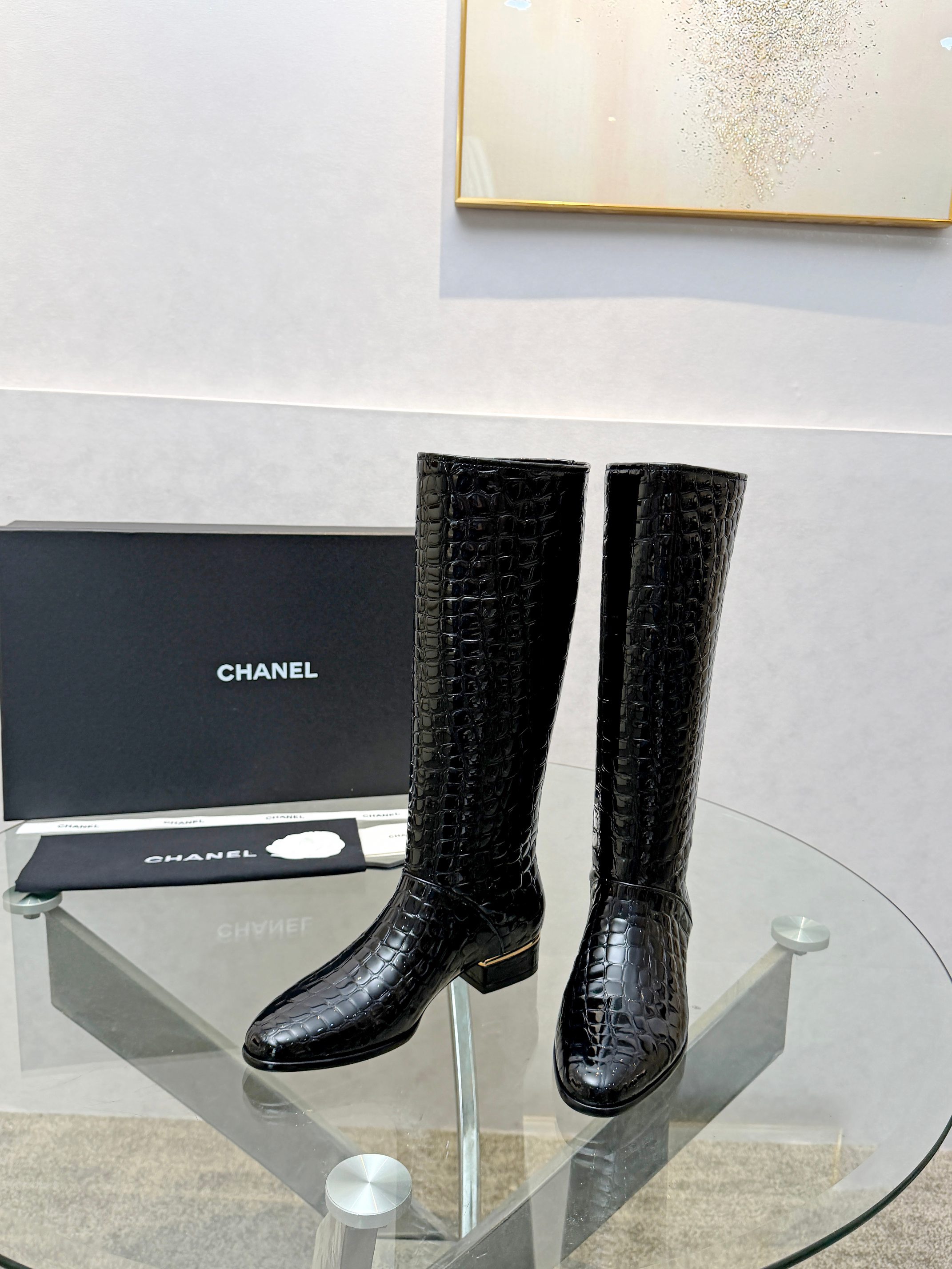Crocodile-embossed knee-high boots35-41