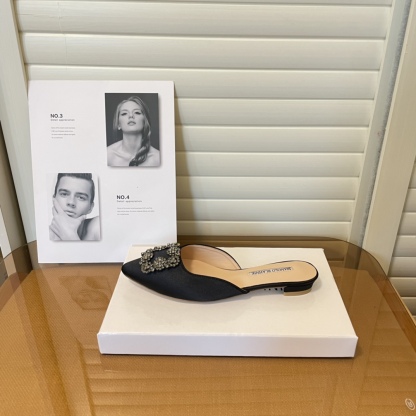 Manolo Blahnik pointed toe flat slippers-Luxeon