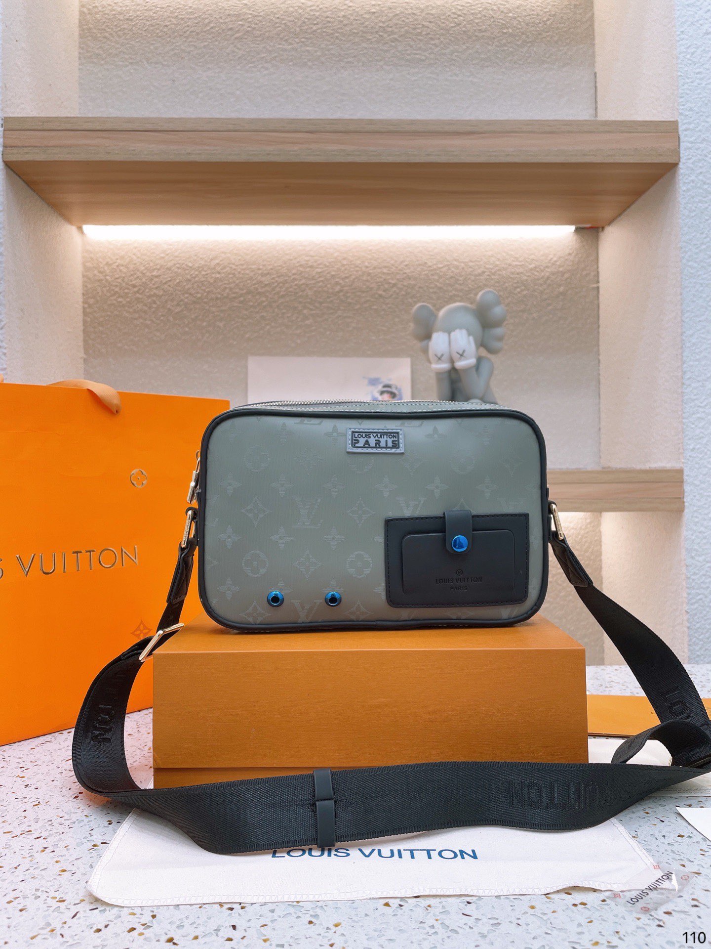 L style . handbags unisex-Luxeon