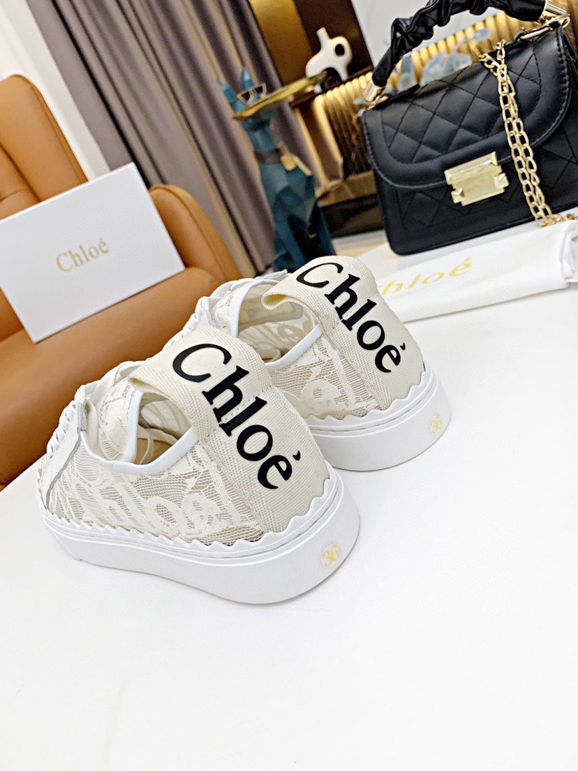 Openwork mesh casual shoes