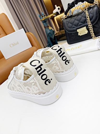 Openwork mesh casual shoes