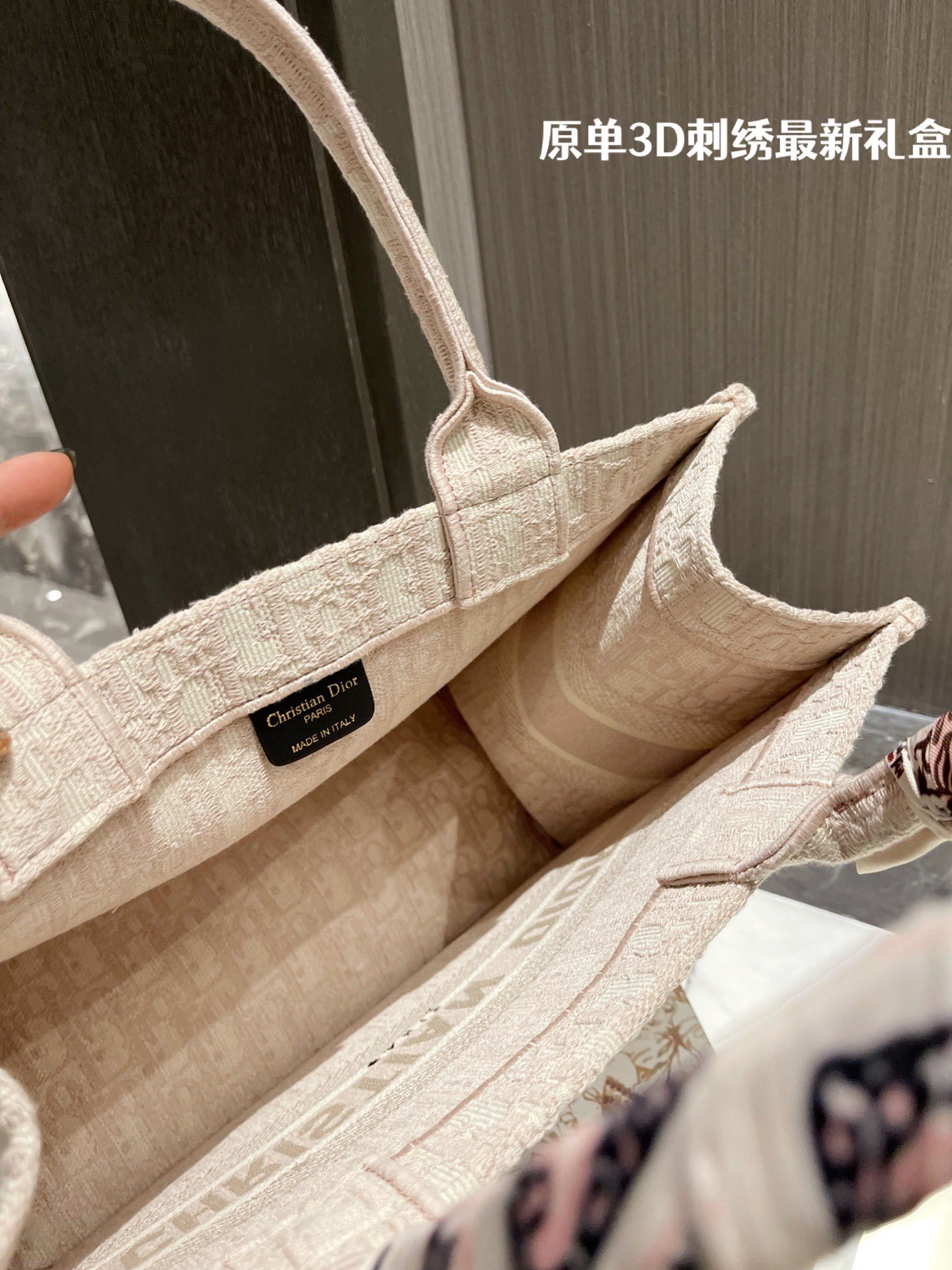 D style Handbags Tote Embroidered Shopping Bags-Luxeon
