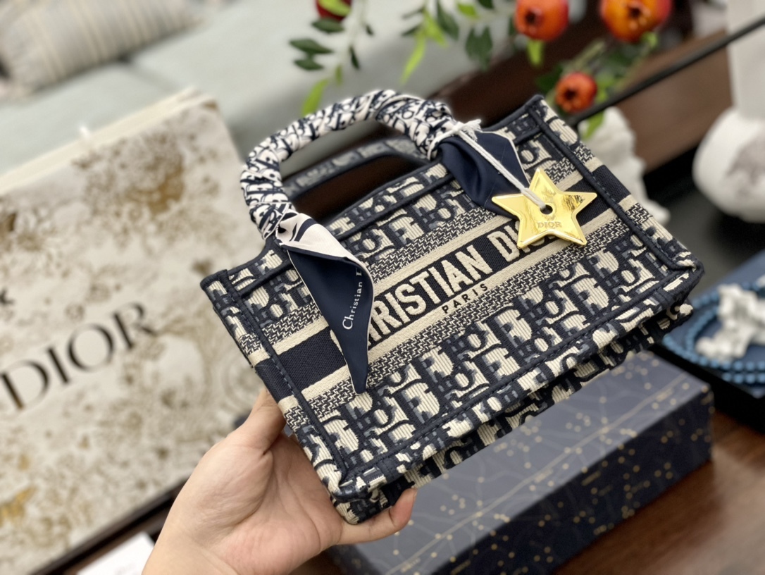 D style Mini Book Tote Handbags-Luxeon