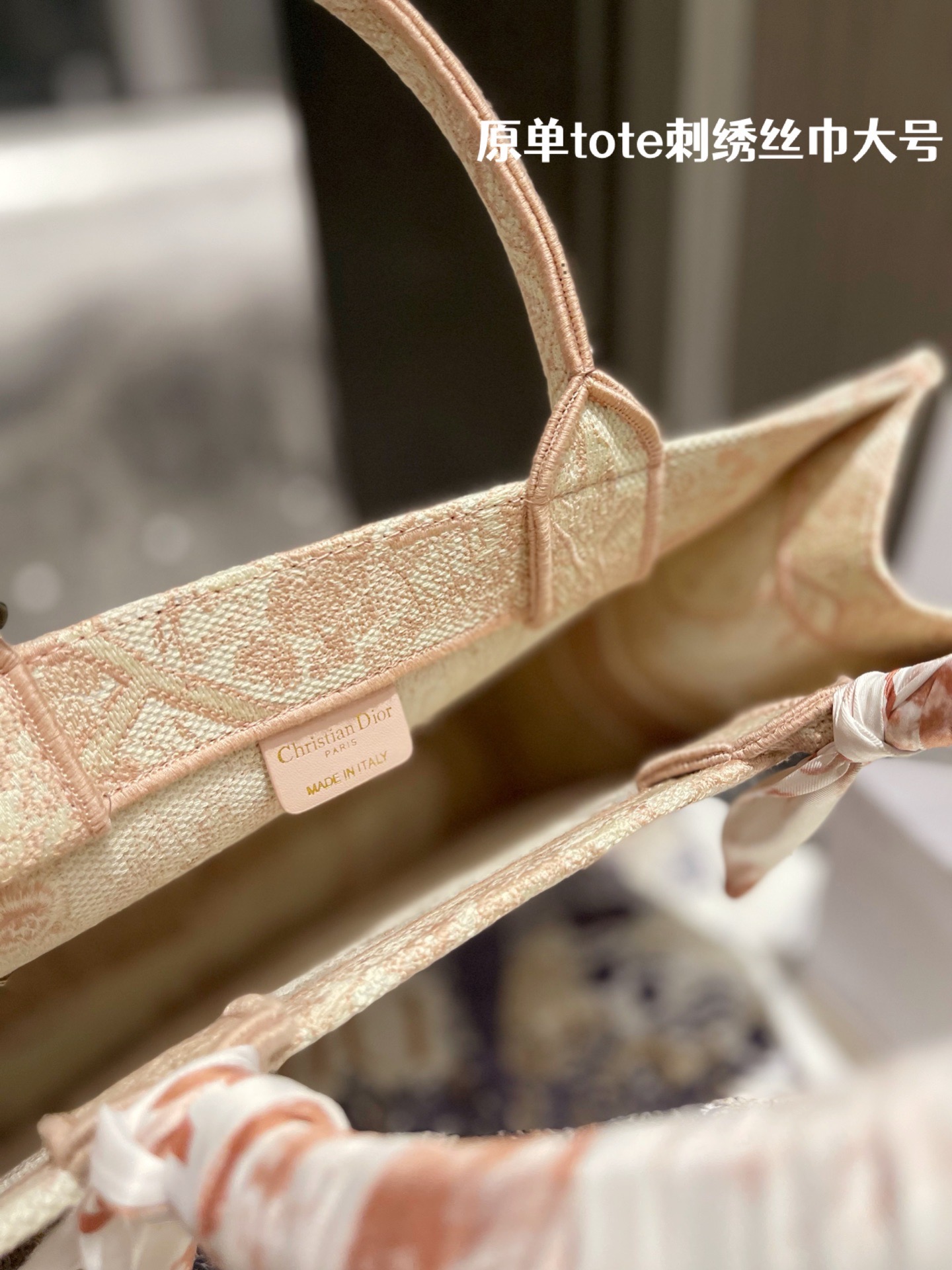 D style Book Tote Classic Handbags-Luxeon