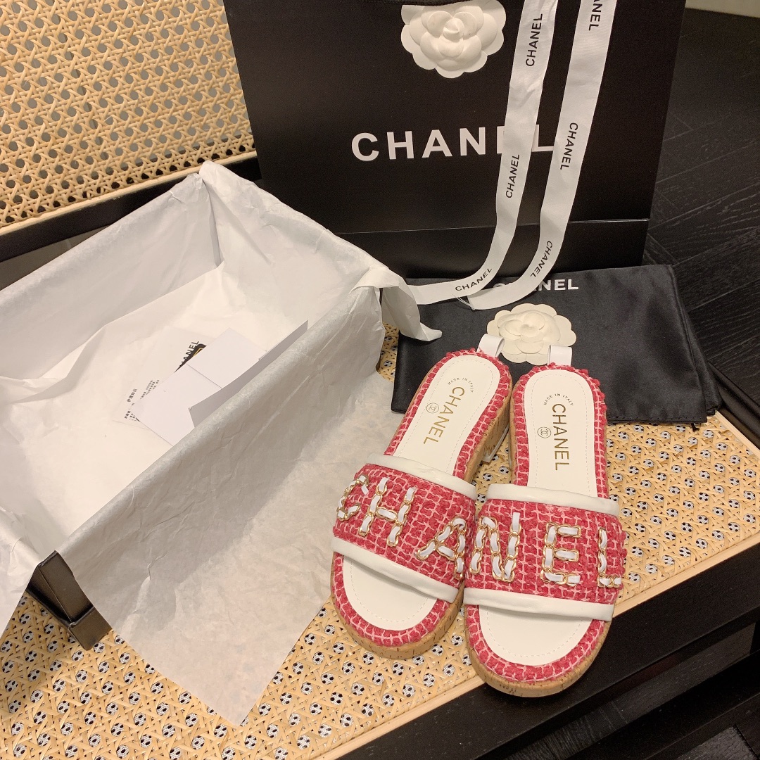 C style embroidered logo slides-Luxeon